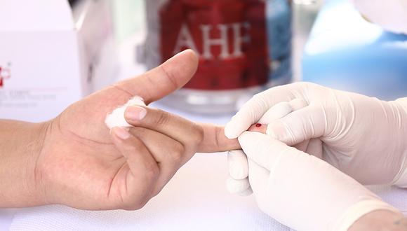 AHF estima que ha dejado de diagnosticar unos 5300 casos de VIH debido a los confinamientos, medidas de restricción y aforos limitados por la pandemia, es decir 3300 usuarios en 2020 y 2000 pacientes en el 2021.