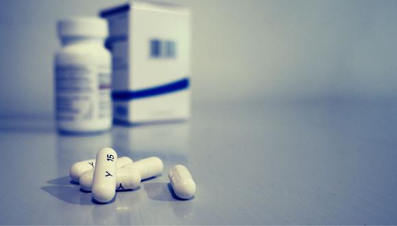 OMS alerta que uso excesivo de antibióticos habría aumentado resistencia a estos medicamentos.