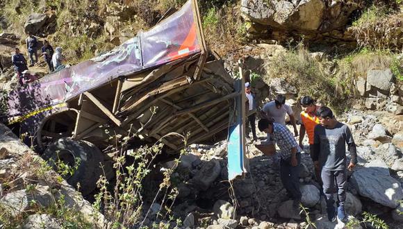 Despiste y posterior volcadura de un vehículo en la carretera de penetración a Sihuas (Áncash) dejó cuatro muertos y un herido. (Foto: Andina)