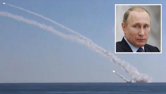 Rusia bombardea así al Estado Islámico desde un submarino por primera vez. (AP)