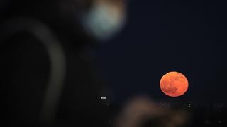 ¿Cuándo se podrá ver la Luna de Sangre y la Superluna de flores? Todo lo que debes saber 