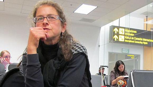 Berenson en el aeropuerto Jorge Chávez minutos antes de embarcarse rumbo a su país. (AP)