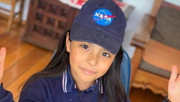La niña mexicana de 11 años con el CI superior al de Albert Einstein y Stephen Hawking. (Foto: @adhara_perez11 / Instagram)