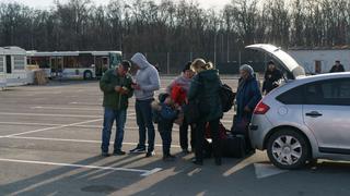 Rusia anuncia un cese del fuego local en Mariúpol el jueves para evacuar civiles