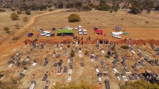Sudáfrica: Récord de 572 muertes en un solo día por COVID-19 