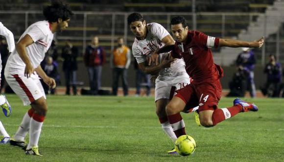 Claudio Pizarro y el resto de ‘extranjeros’ podrían participar del cotejo. (Reuters)