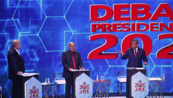 Hernando de Soto y Ollanta Humala se lanzaron varios pullazos durante el debate. (Fotos: Cesar Campos / @photogec)