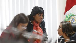 Ética rechazó abrir indagación a Esther Saavedra por agresión a periodista