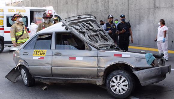 El accidente de tránsito ocurrió en la Vía Expresa de Paseo de la República, a la altura del puente Iquitos. (Foto: Fernando Sangama / @photo.gec)