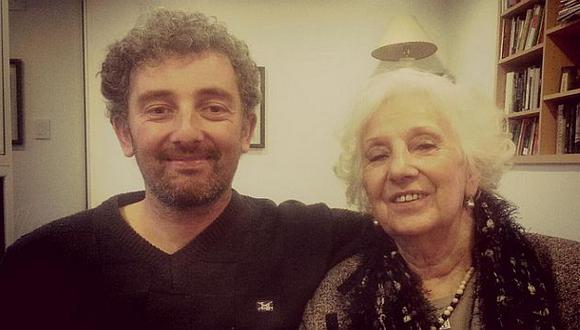 Guido Montoya Carlotto o Ignacio Hurban subió esta foto del primer reencuentro con su abuela. (@IgnacioHurban en Twitter)