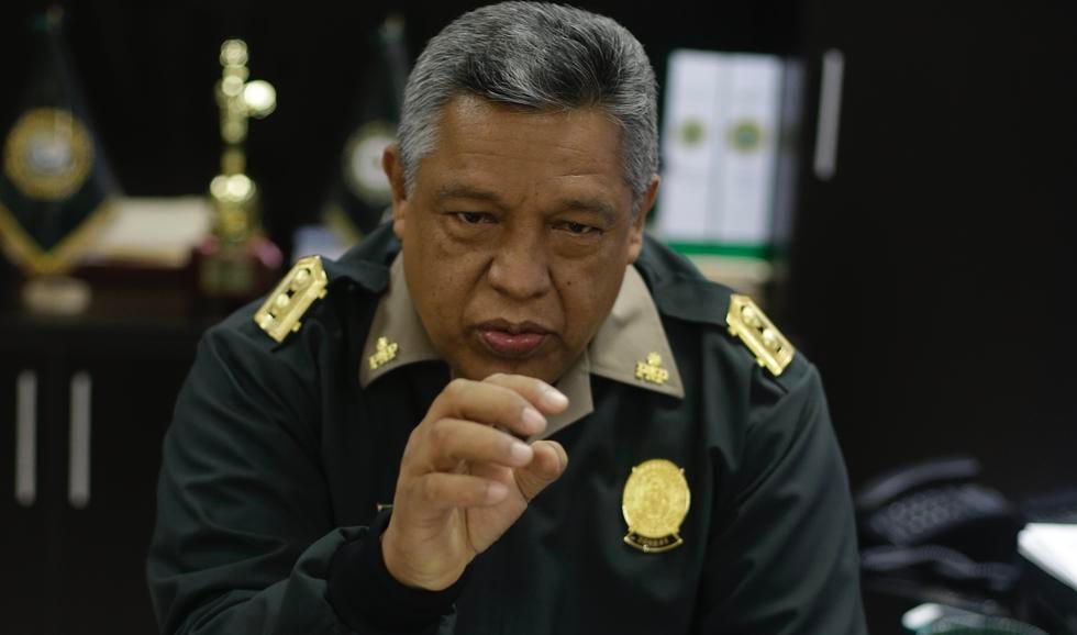 General Sotil: “Hay una cadena de corrupción y de criminalidad” (LuisCenturión/Perú21)