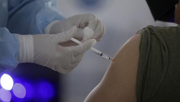 Vacunación contra el COVID-19. (Foto: Britanie Arroyo / GEC)