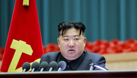 Kim Jong-un llamó  a tomar medidas para prevenir el descenso de la natalidad. (Foto: KCNA VIA KNS / AFP)