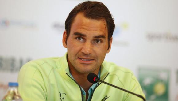 Roger Federer afimó que  Rafael Nadal es favorito en Roland Garros. (Reuters)