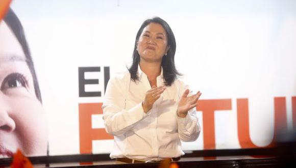 Varios días después de conocerse los resultados oficiales que la reconocían como perdedora, Keiko Fujimori se animó a felicitar a PPK por su victoria. (Renzo Salazar)