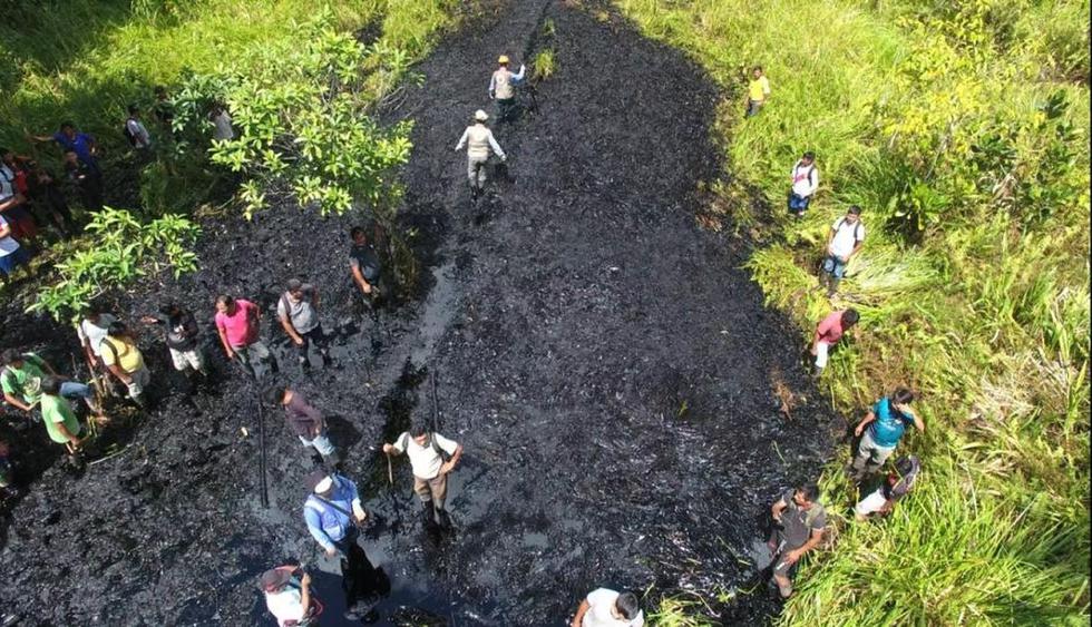 El Ministerio Público llegó a la zona afectada por el derrame de petróleo. (Foto: Ministerio Público)