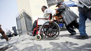 Feria laboral de EsSalud reinsertó al mundo laboral a 400 personas con discapacidad 