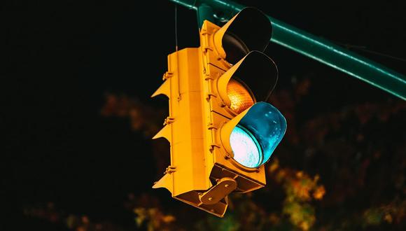Conoce cómo debes pedir la instalación de un semáforo (Foto: Pixabay)