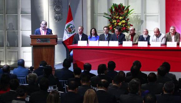 Un total de 20 candidatos pusieron su rubrica al pacto; sin embargo otros dos no lo hicieron. (Andina)