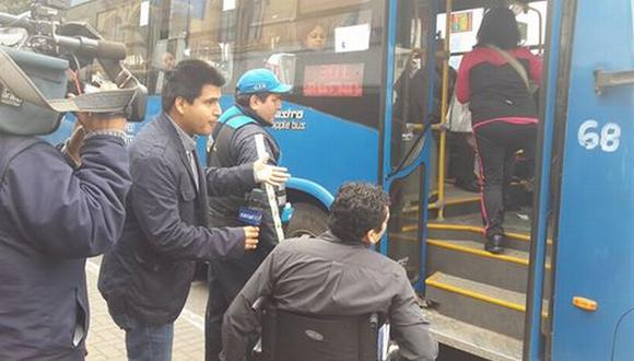 Parlamentario no pudo abordar bus del corredor Tacna-Garcilaso-Arequipa. (Facebook)