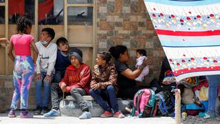Chile expulsa a 138 migrantes irregulares varados en la frontera con Bolivia 