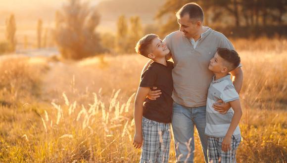 Al ser padre analizas tus referentes de paternidad y evalúas lo que te gustaría replicar en tus hijos, mejorando la conexión con ellos. (Foto: Freepik)