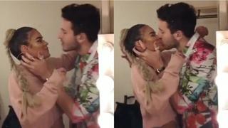Sebastián Yatra le roba un beso a Karol G e imágenes se vuelven virales [VIDEO]