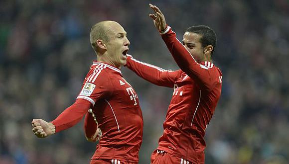 Bayern Munich aplastó al Schalke 04 de Jefferson Farfán. (AFP)