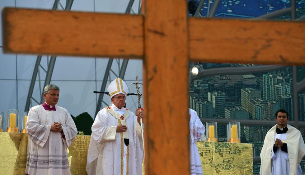 Papa Francisco cerró hoy en Brasil la Jornada Mundial de la Juventud con una misa ante más de tres millones de personas. (AFP)