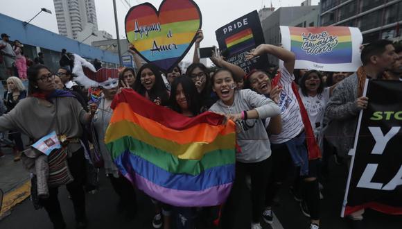 El 28 de junio se celebró el Día del Orgullo LGBTI. A raíz de ello, este sábado se realiza una movilización por las calles del Centro de Lima. (Fotos: Renzo Salazar)