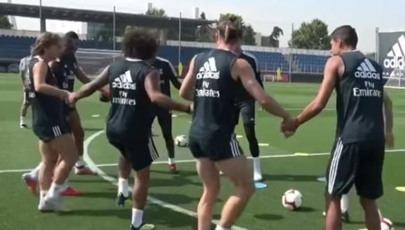 Así se divierten los jugadores de Real Madrid en entrenamiento. (Captura: Facebook)