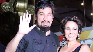 Aldo Miyashiro y Érika Villalobos son captados juntos en el aeropuerto tras viajar a Estados Unidos [VIDEO]