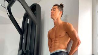 Cristiano Ronaldo mantiene su buen físico con ejercicios en casa durante cuarentena