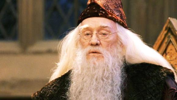 Richard Harris interpreto a Albus Dumbledore en "Harry Potter y la piedra filosofal" y "Harry Potter y la cámara secreta" (Foto: Warner Bros)