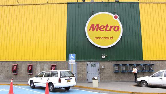 Metro señaló que han activado los protocolos sanitarios como la desinfección en la tienda y el aislamiento domiciliario de los trabajadores que tuvieron contacto con el contagiado. (Foto GEC)