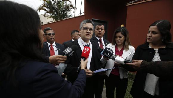El fiscal José Domingo Pérez participó en los allanamientos de las propiedades como parte de la investigación contra PPK. (Foto: GEC)