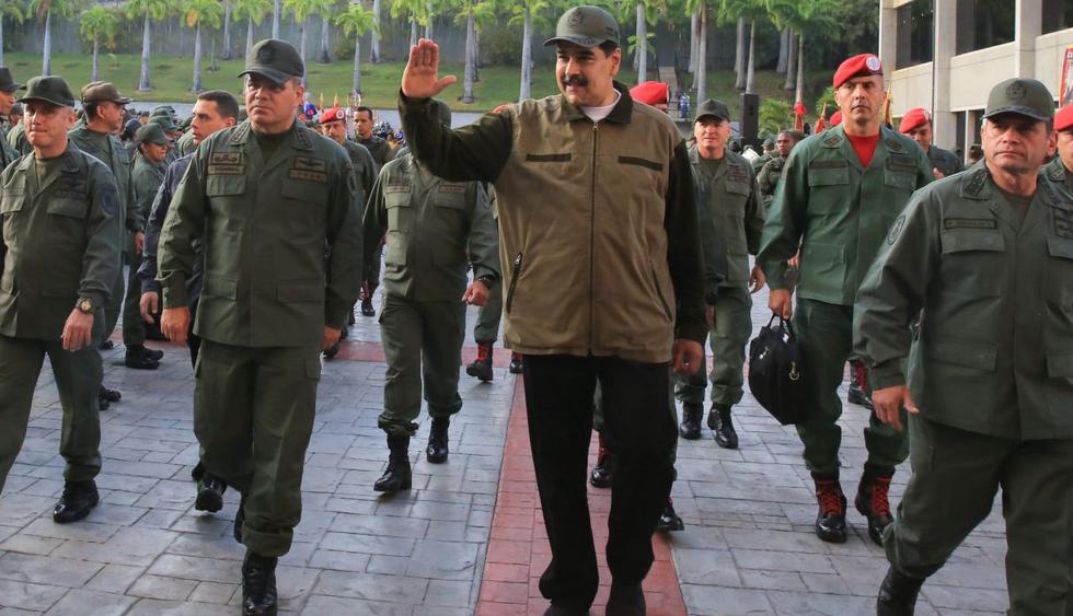 Maduro llama a los militares a combatir a "cualquier golpista". (Foto: EFE)