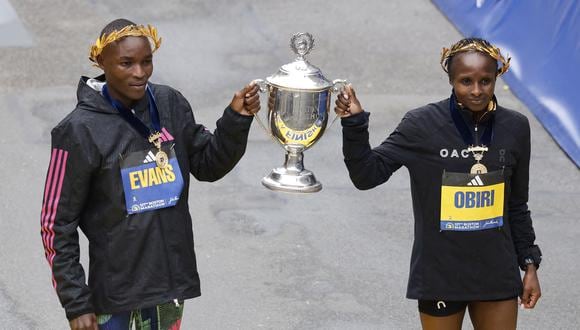 Keniano Evans Chebet gana por segunda vez consecutiva la maratón de Boston (EFE)