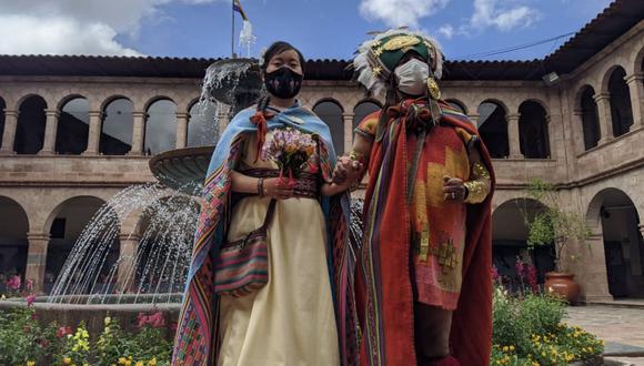 Boda se realizó en la Municipalidad del Cusco bajo protocolos de bioseguridad y sin mayores invitados. (Foto: Andina / Percy Hurtado)
