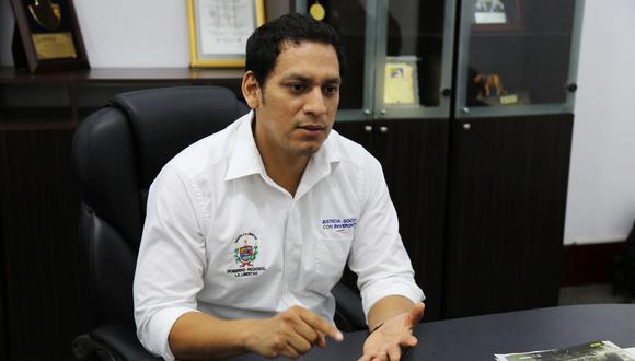 El gobernador de La Libertad, Luis Valdez, asegura que lo critican tendenciosamente.