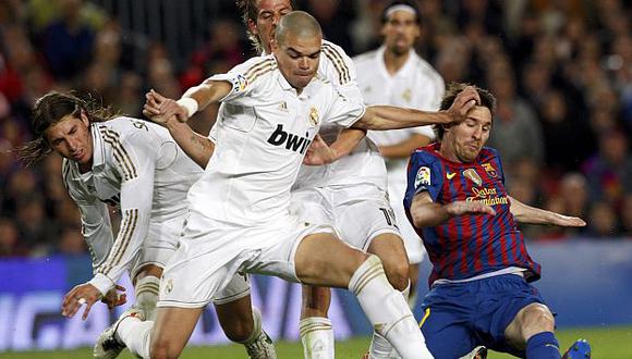 Messi fue muy marcado por los zagueros blancos. (Reuters)