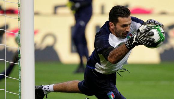 Gianluigi Buffon: Mira este ranking con las mejores atajadas del portero de Italia. (Reuters)
