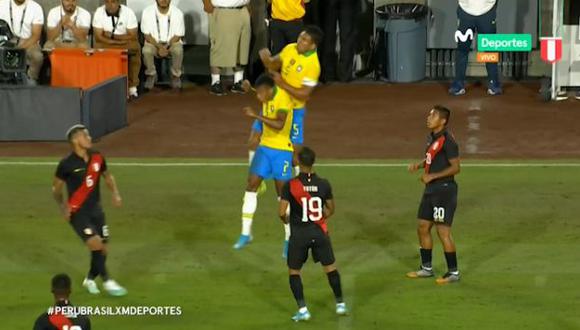 David Neres y Casemiro se dieron terrible cabezazo en el Perú vs. Brasil. (Captura: Movistar TV)