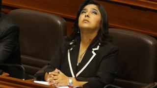Le llueven críticas a Ana Jara por alentar candidatura de Nadine Heredia