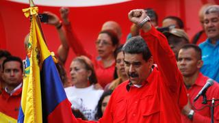 Maduro llama a militares a estar listos para defender a Venezuela de un ataque de EE.UU.