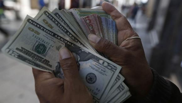 El dólar en el país subía en la mañana del lunes. (Foto: GEC)