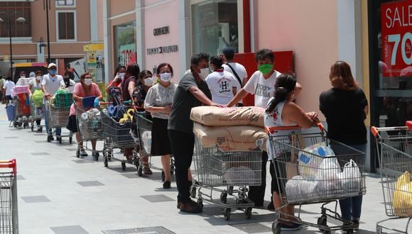 Nuevos horarios de atención en supermercados, hipermercados y farmacias. (Foto: Lino Chipana /GEC)