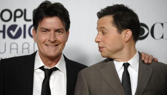 Charlie Sheen y Jon Cryer alguna vez fueron amigos. (huffingtonpost.com)