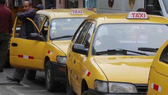 Taxistas son extorsionados. (USI)
