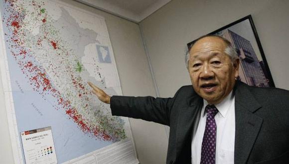 "Cada alcalde  hace lo que le da la gana", cuestiona experto Julio Kuroiwa.